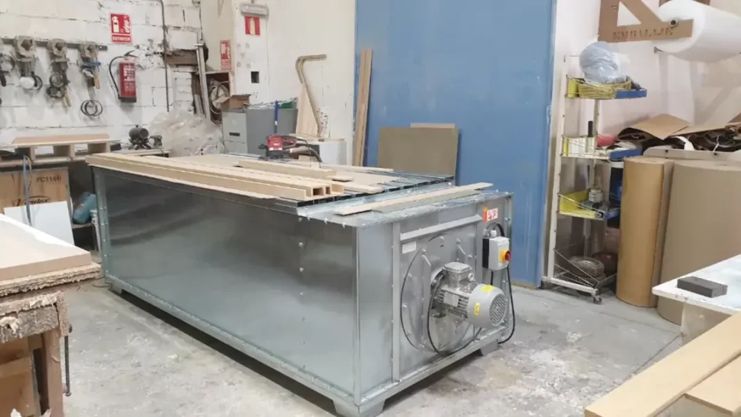 Bancos y mesas aspirantes